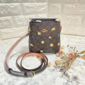 Coach Mini Bucket Bag
